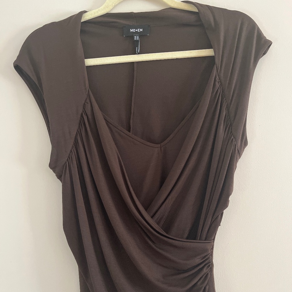 Chocolate brown ruched T-shirt cap sleeves